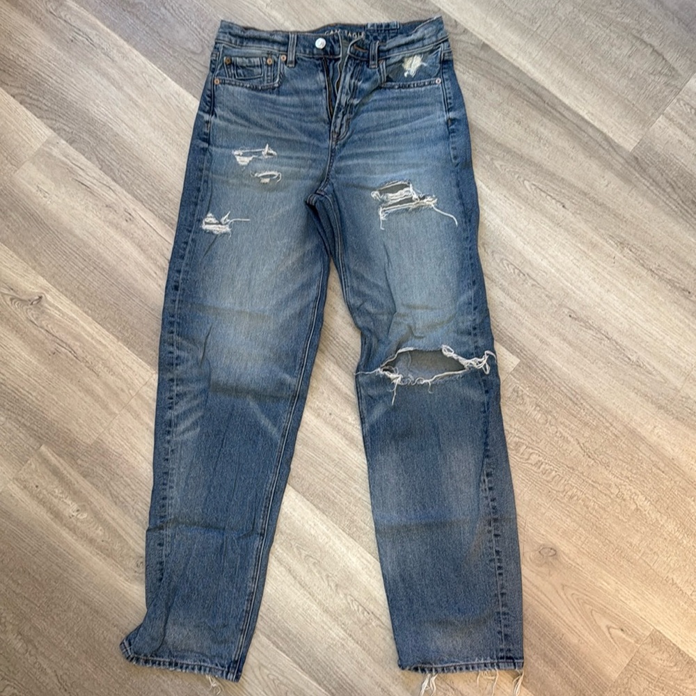 American Eagle Super High-Rise Baggy Straight Size 4